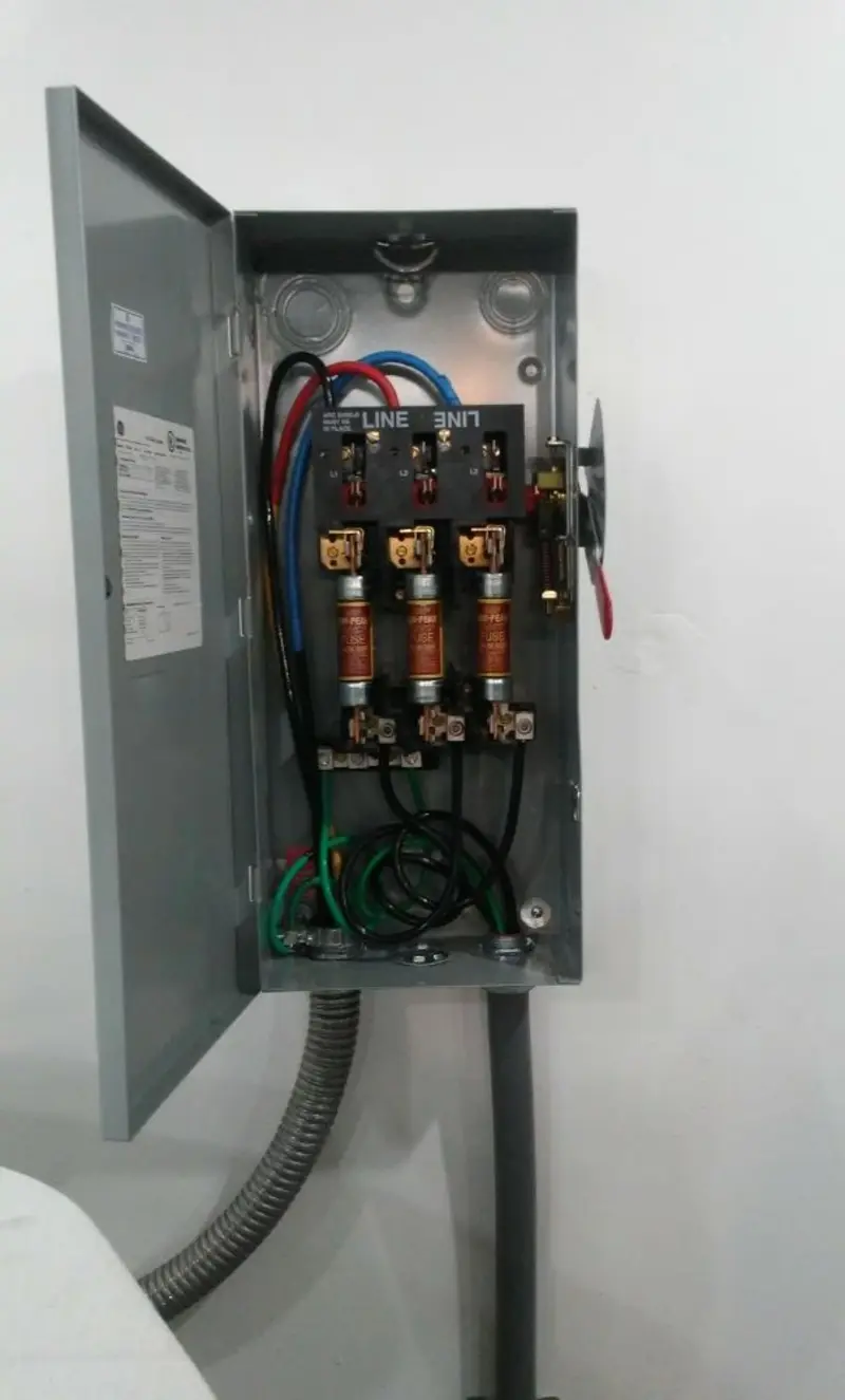 Three-phase disconnect switch installed for Electrical Wiring & Rewiring in Tarentum